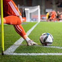 PURE CORNER KICK
